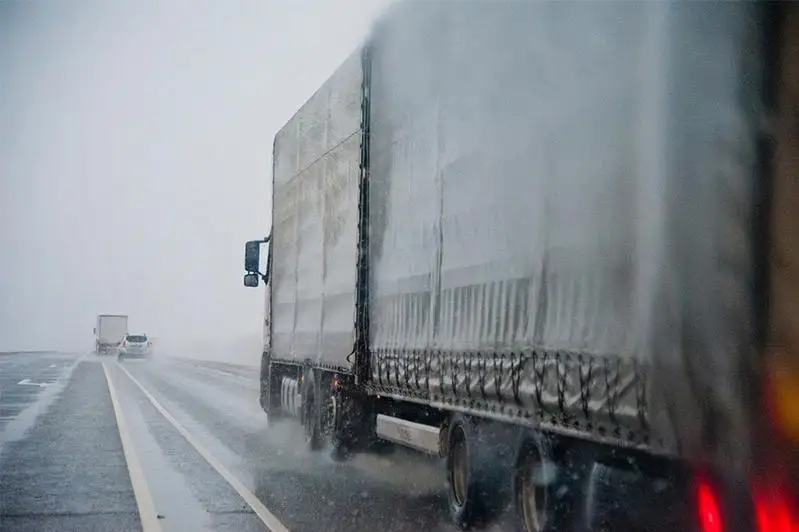 Трасса в Павлодарской области закрыта до границы акмолинского региона
