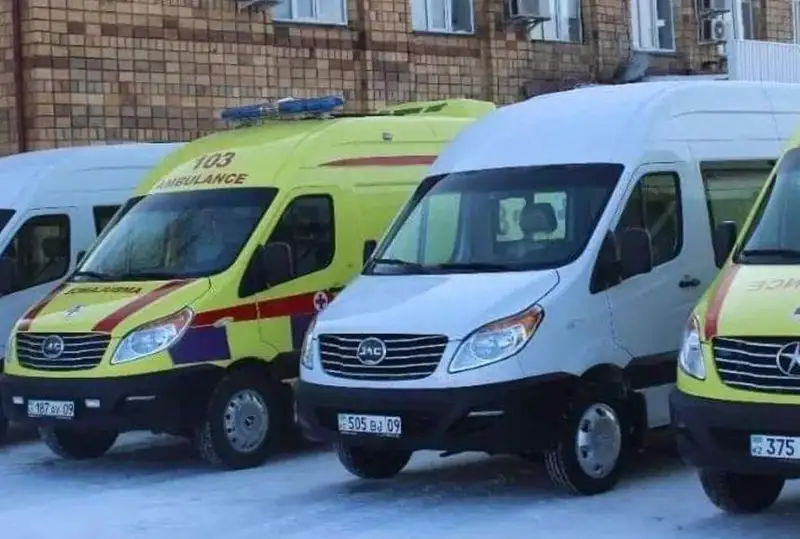 Новые автомобили получили медики и работники культуры и спорта Каркаралинска