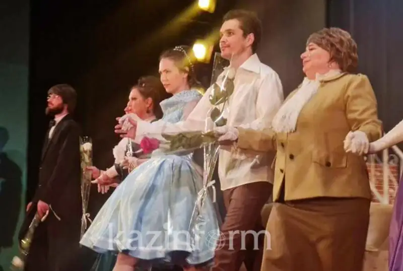 Премьера комедии испанского драматурга Алехандро Касона «Дикарь» прошла в Таразе