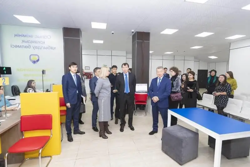 Алик Шпекбаев посетил в ВКО социально важные объекты