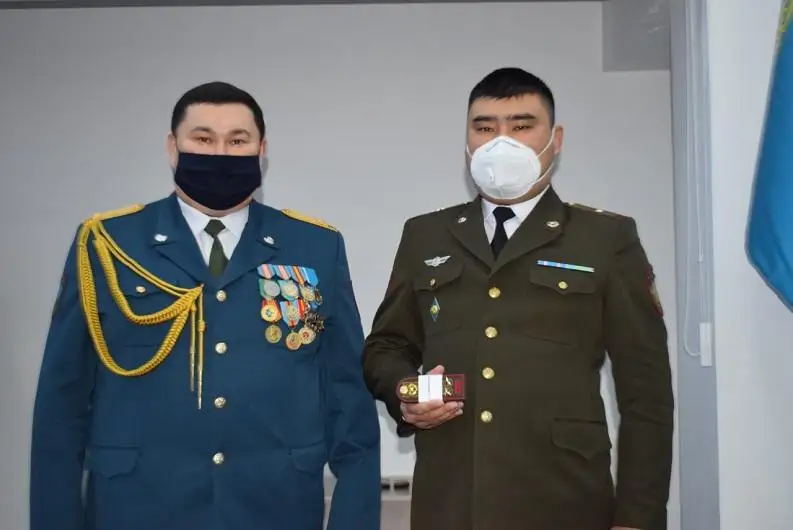 Акмолинских спасателей наградили ко Дню Независимости