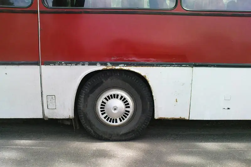 Как решат проблему старых автобусов в Шымкенте, рассказал аким