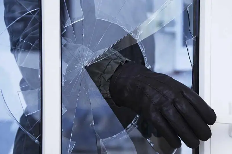 В Казахстане усилят ответственность за преступления с проникновением в жилище