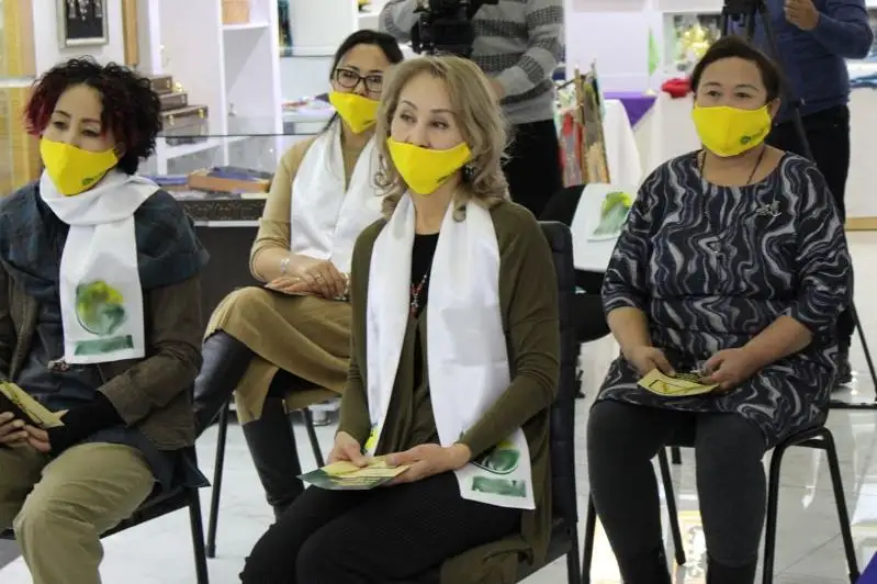 Представители партии «Ауыл» провели встречу с мастерами рукоделия в Нур-Султане