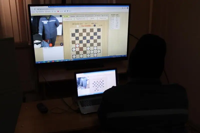 Первый онлайн-турнир по шахматам прошел среди осужденных в Атырау