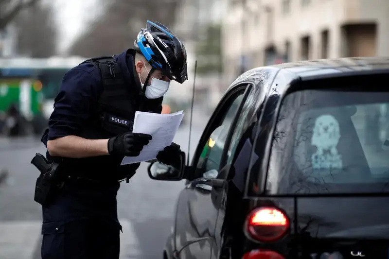 Правительство Франции может рассмотреть введение третьего локдауна