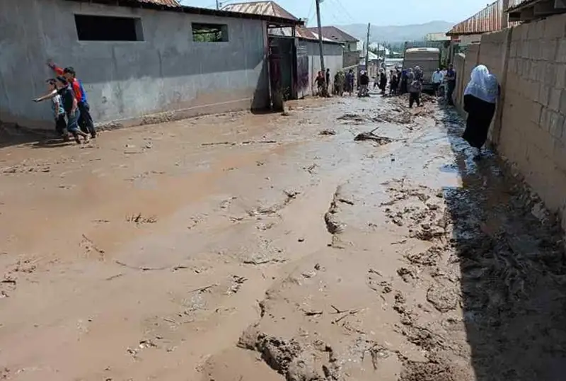 В Таджикистане число жертв сильных ливней увеличилось до 17 человек