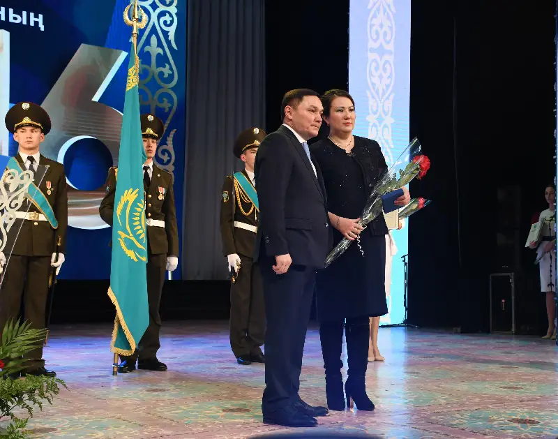 Медалью «Ерлігі үшін» посмертно наградили женщину-полицейского в Акмолинской области