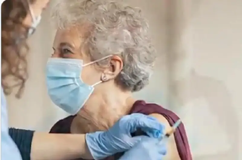 Евросоюз определился с датой начала вакцинации от коронавируса