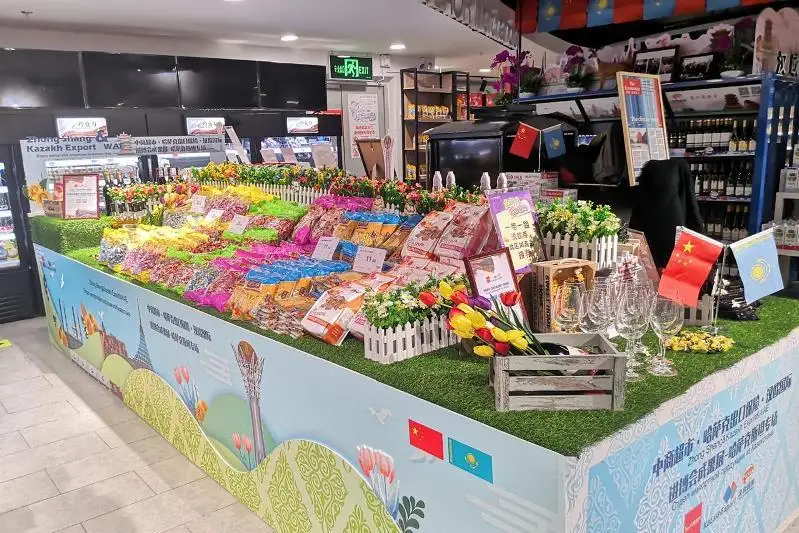 Казахстанские продукты появились на полках гипермаркета 12-миллионного китайского города Ухань