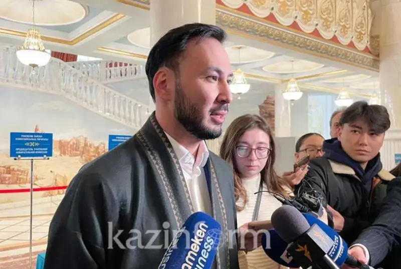 Айдарбек Ходжаназаров проголосовал на выборах