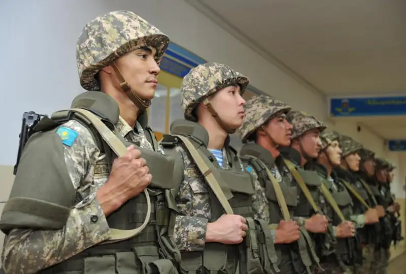 Осенняя призывная кампания стартовала в Казахстане