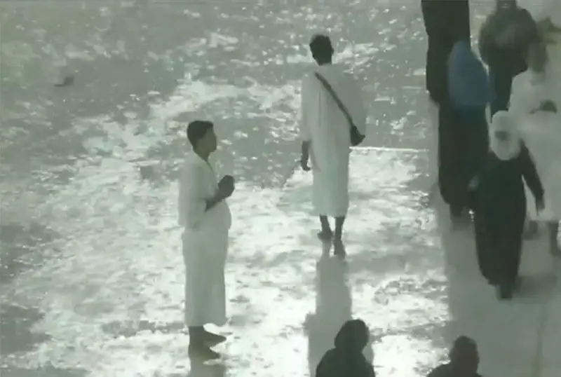 Сильный шторм обрушился Мекку