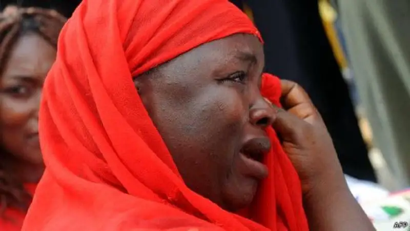 Нигерия: полиция и армия разыскивают около 400 похищенных школьников