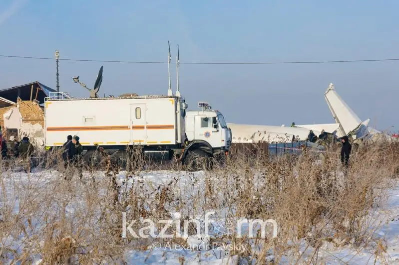 Поминутную хронологию крушения самолета Bek Air восстановил аэропорт Алматы