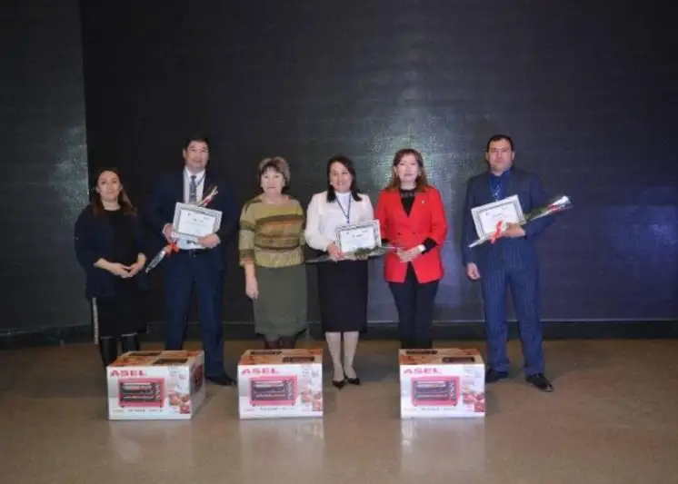 В Атырау назвали лучшего директора средней школы