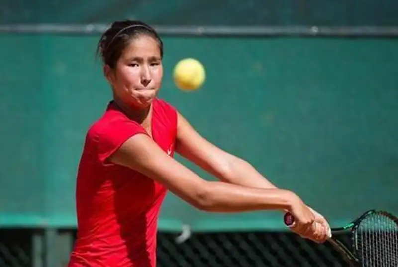 Теннисистка Жибек Куламбаева вышла во второй круг турнира в Праге