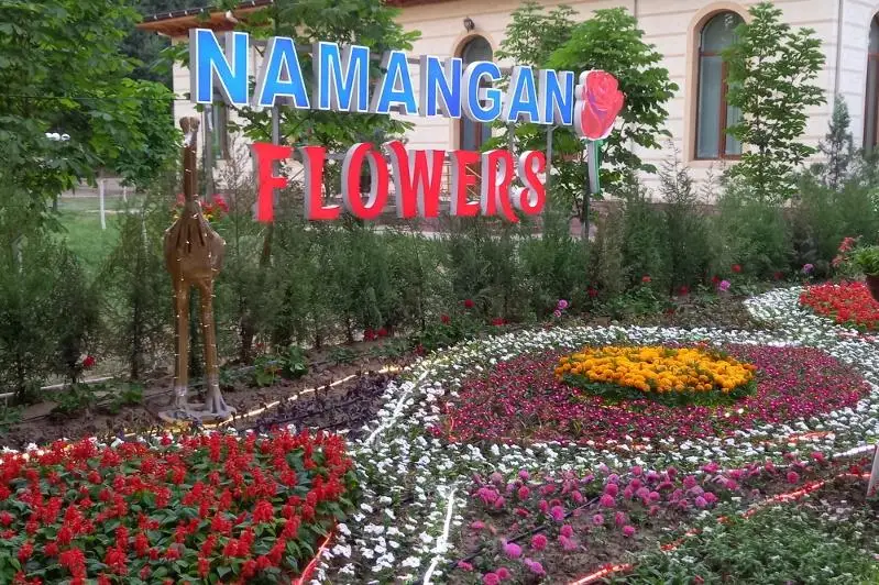 Юбилейный фестиваль цветов стартовал в Намангане