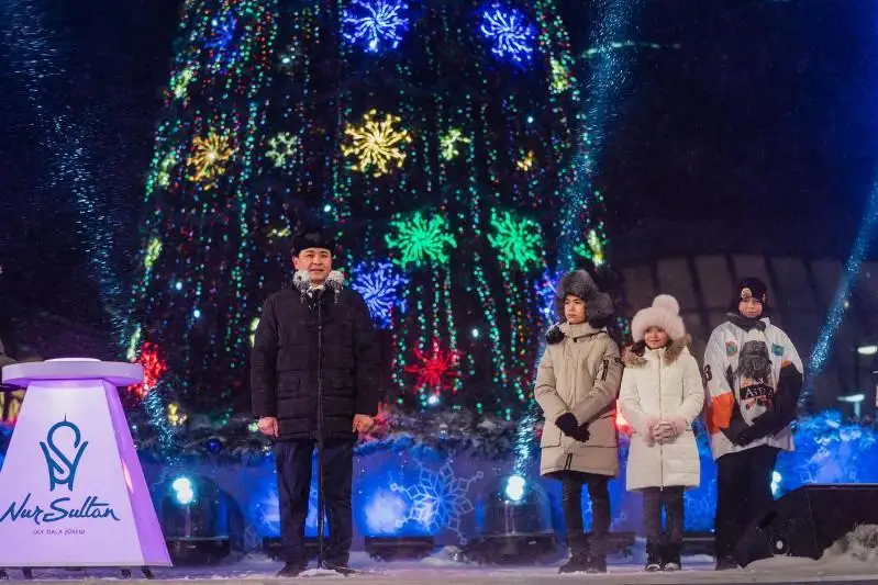 Главная казахстанская елка в Нур-Султане на девятом месте в рейтинге самых высоких елок СНГ
