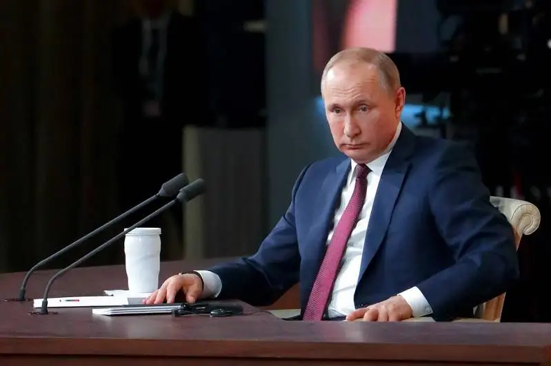 Мы, к сожалению, немножко отстали от наших казахстанских друзей - Президент РФ