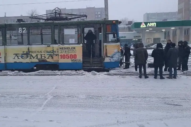 Трамвай насмерть сбил мужчину в Усть-Каменогорске