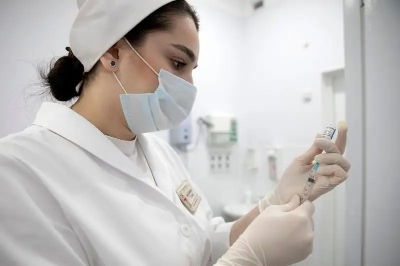 В России одобрили вакцину «Спутник V» при массовой вакцинации лиц старше 60 лет