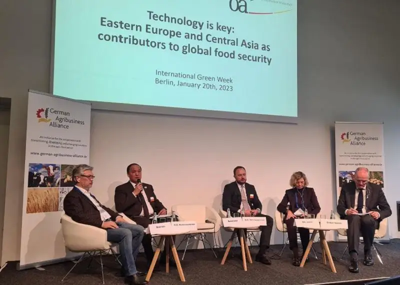 Ербол Карашукеев пригласил иностранных инвесторов вкладывать в сельское хозяйство Казахстана