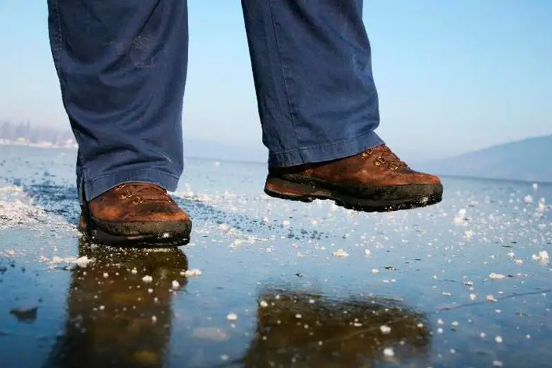 В СКО спасатели предупредили об опасности выхода на лед