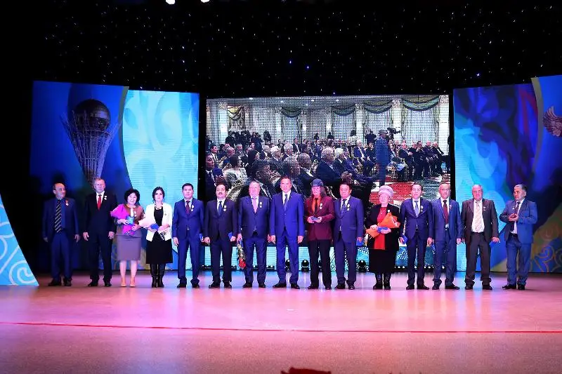 Жамбылцев наградили в честь Дня независимости