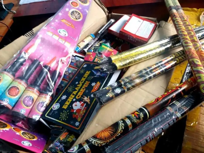 Более 380 коробок несертифицированной пиротехники изъяли в Кокшетау