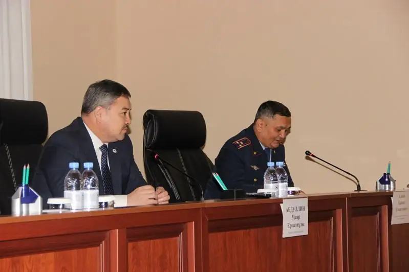 Полицейские Актобе призвали к сотрудничеству владельцев ресторанов в новогодние праздники