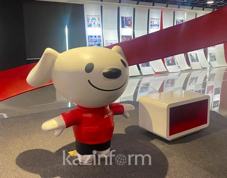 Предпочитают казахстанскую муку: китайцы в одночасье разбирают товары Made in KZ