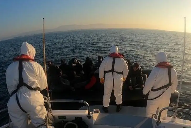 Шесть нелегальных мигрантов спасли у западного побережья Турции