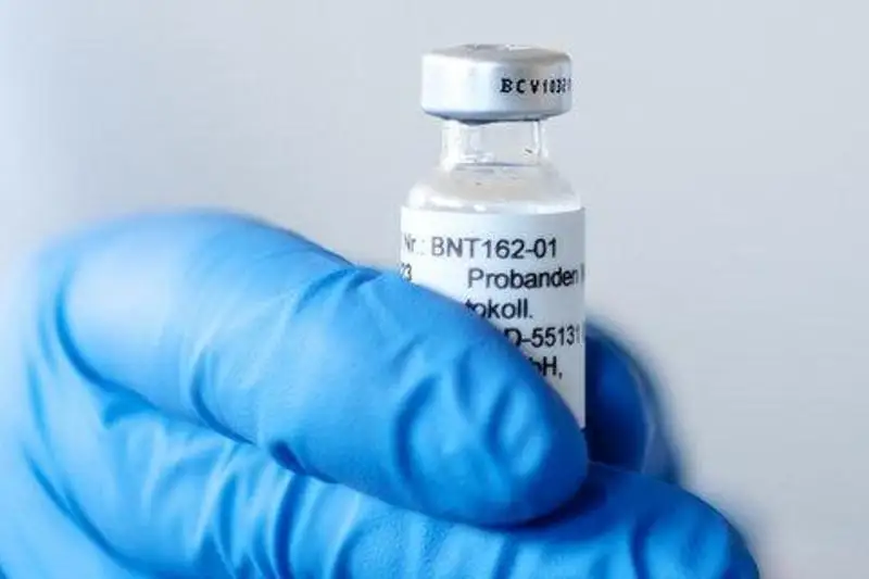 Первые партии вакцины от коронавируса прибыли во Францию и Нидерланды