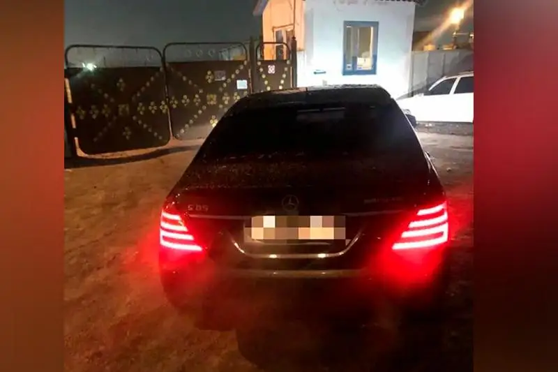 19 штрафов  накопил водитель Mercedes benz в Атырау