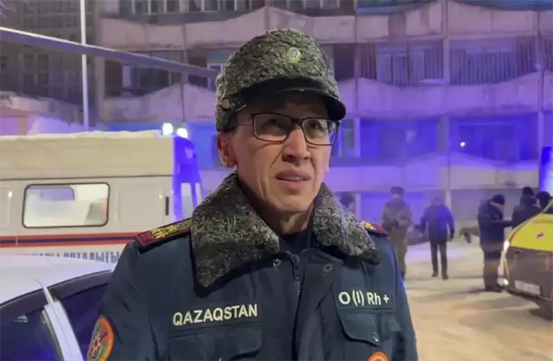 Мужчина выпал с балкона после взрыва газа в Караганде