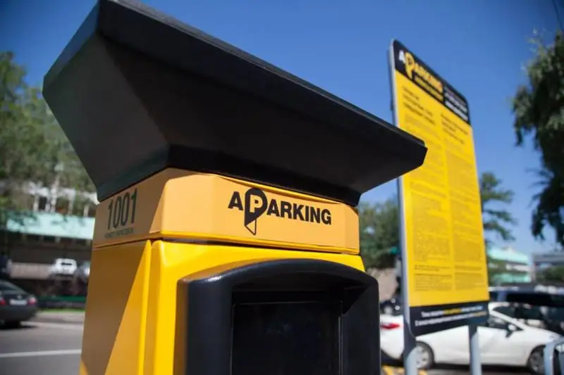 Штрафы на более чем 920 млн тенге выставили алматинцам за платные парковки