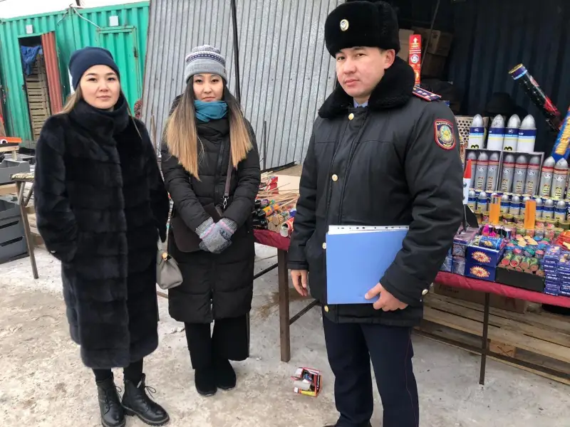 Около двух тысяч единиц пиротехники изъяли полицейские Караганды