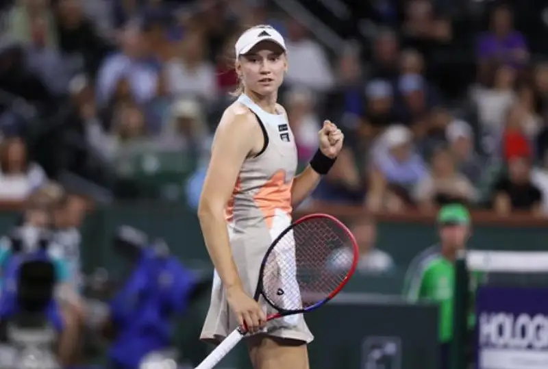 Елена Рыбакина вышла в полуфинал турнира в Майами