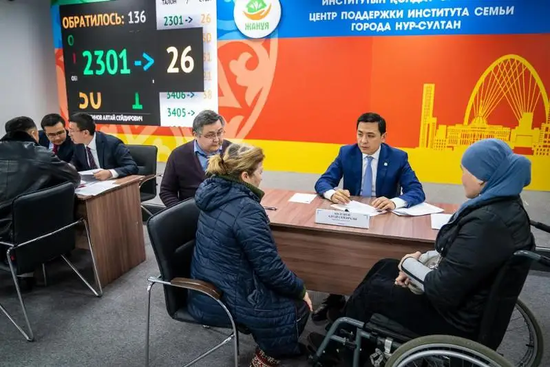Единый день приема граждан: в акимат столицы обратились почти 700 человек
