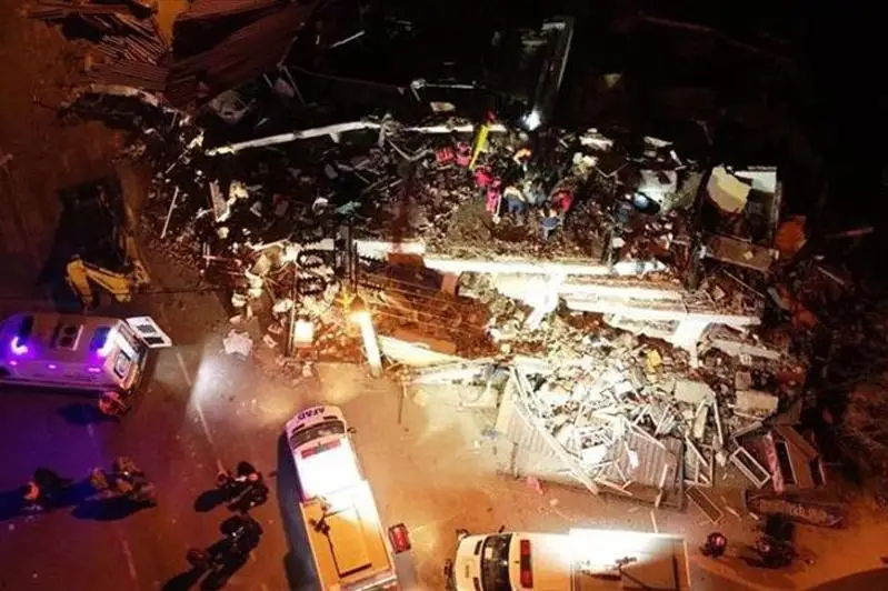 На востоке Турции произошло землетрясение, есть погибшие