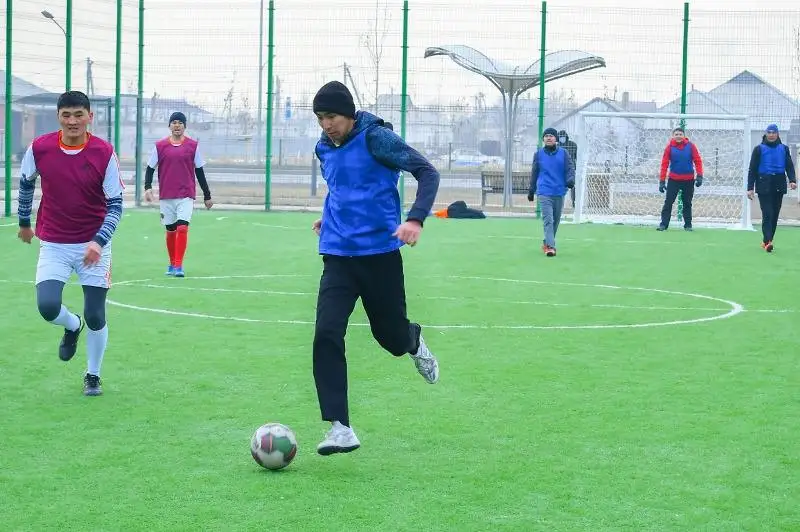 Соревнования по мини-футболу среди госслужащих прошли в Туркестанской области