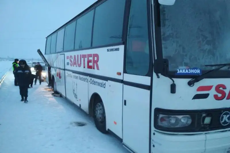29 граждан Таджикистана эвакуировали с трассы в Акмолинской  области