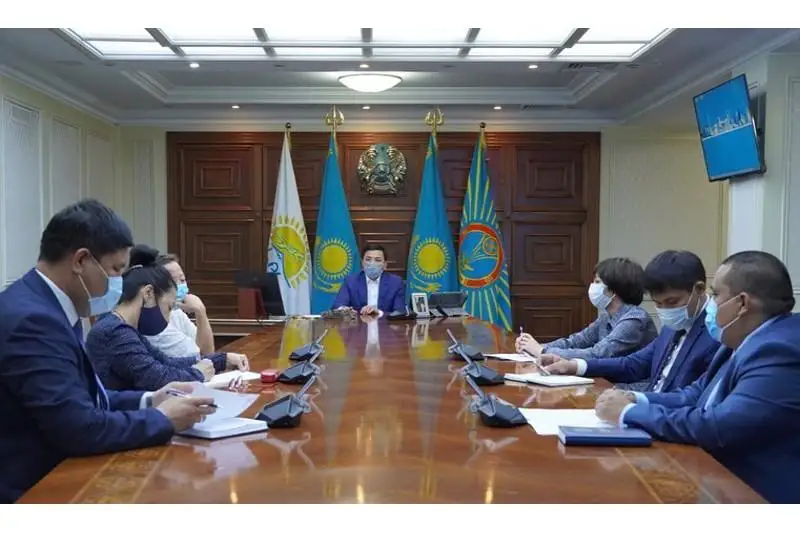 Алтай Кульгинов встретился с матерями особенных детей