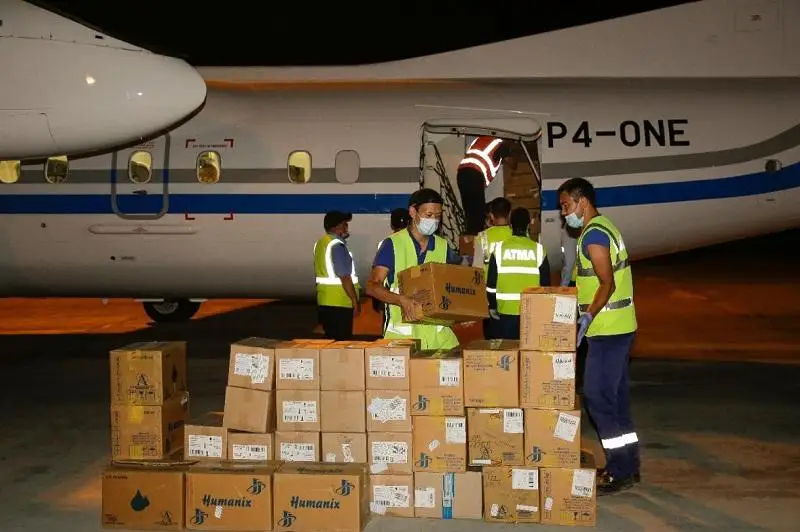 В Атырау доставили лекарства для лечения больных коронавирусом