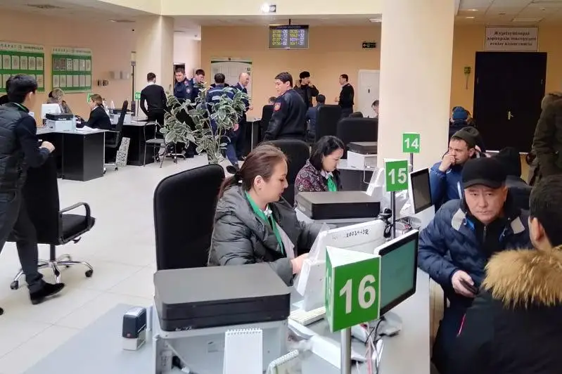 Регистрация автомашин с иностранными номерами началась в ЦОНах Актюбинской области