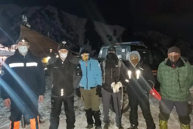 Заблудившихся туристов спасли в горах вблизи Алматы