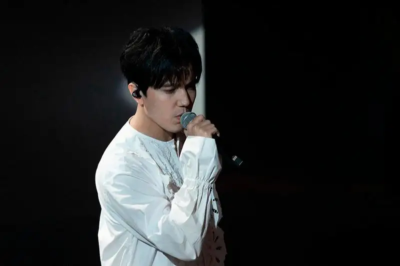 Появилось видео выступления Димаша Кудайбергена на премии в Москве