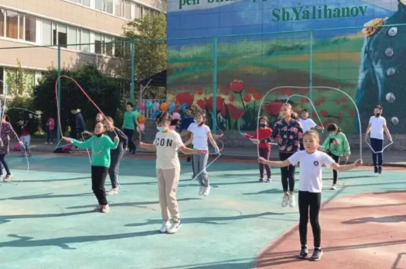 Спортивная скакалка покоряет Алматы