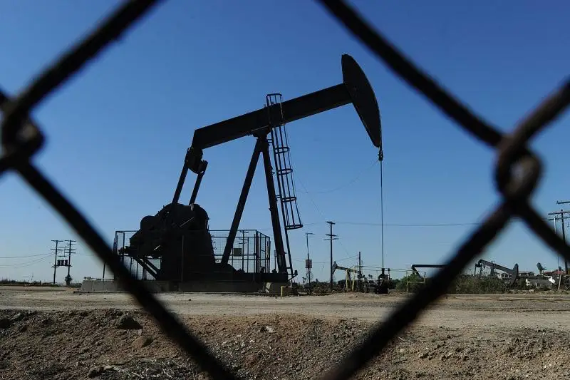 Цены на черное золото взлетели после атак на нефтяные объекты Саудовской Аравии